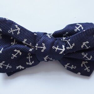 NWT GUCCI Bowtie Bow Tie Blue GG Silk 100% Authentic